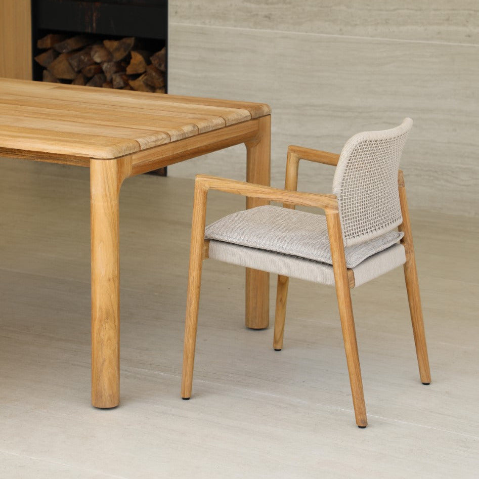 Tolo tuinset in teak met 6 stapelbare Tolo tuinstoelen