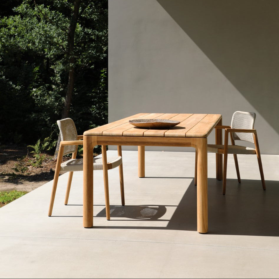 Tolo tuinset in teak met 6 stapelbare Tolo tuinstoelen
